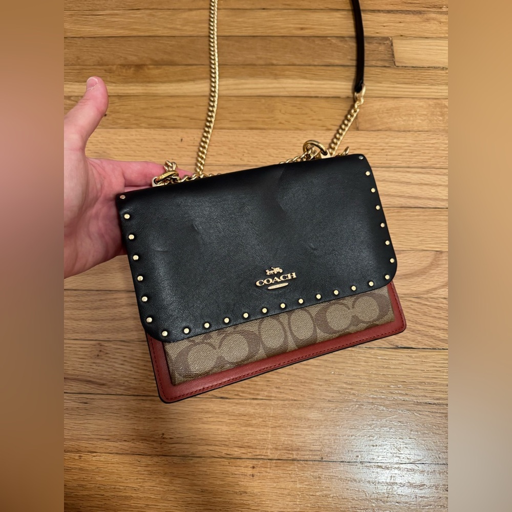 COACH Signature Snake Skin Leather Embossed Crossbody Purse